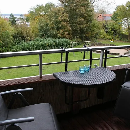 Patrei Mit Kleinem Meerblickauch Beim Duschen Mit Wallbox Eckernförde