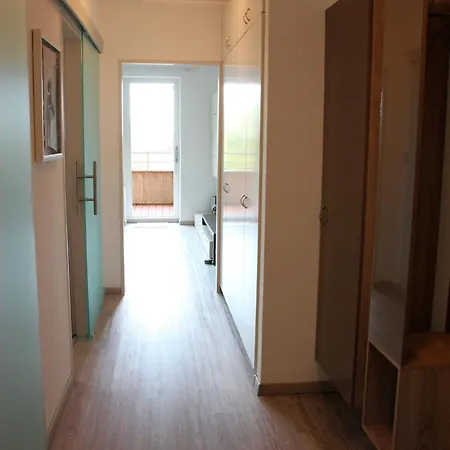 Patrei Mit Kleinem Meerblickauch Beim Duschen Und Wallbox *